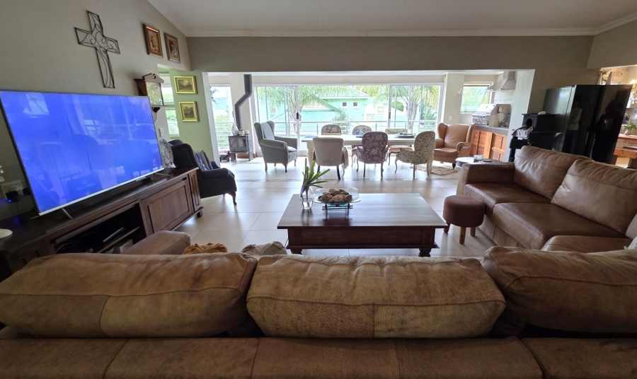 3 Bedroom Property for Sale in Caribbean Beach Club North West